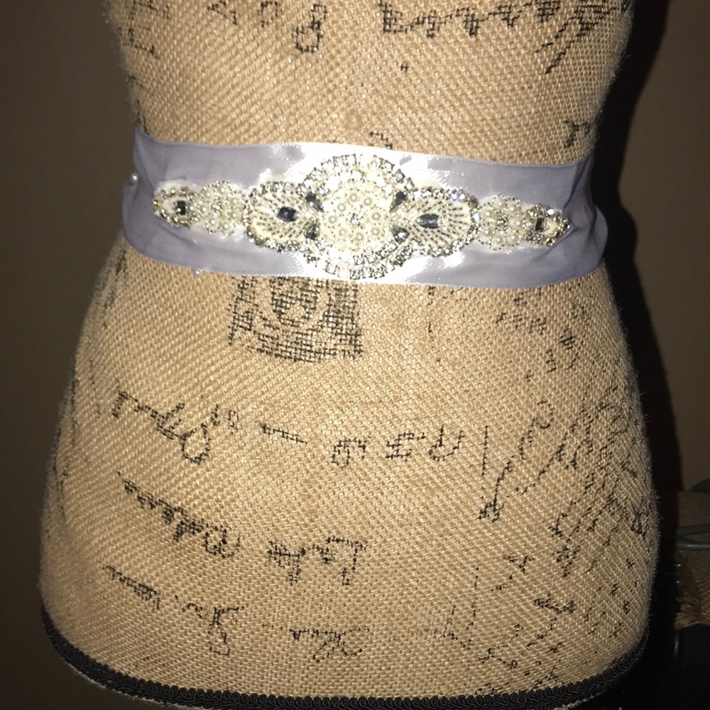 New Rhinestone Ribbon Belt/Sash - Picture 2 of 8